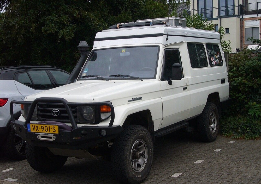 Toyota Land Cruiser Hardtop 78 Series